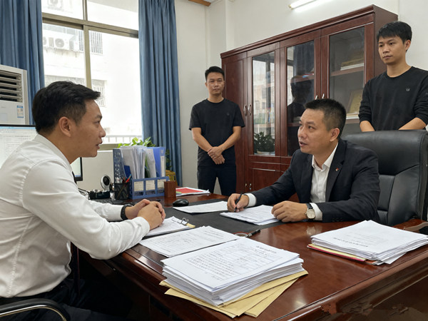 催债人长期面对压力，该如何有效缓解心理负担？